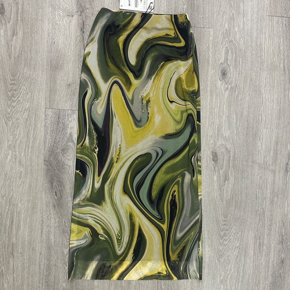 NWT Zara Green and Yellow Abstract Mesh Long 35” Skirt